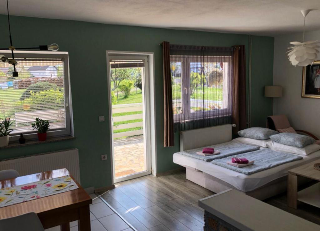 House Antonia Hotel Grabovac Kültér fotó