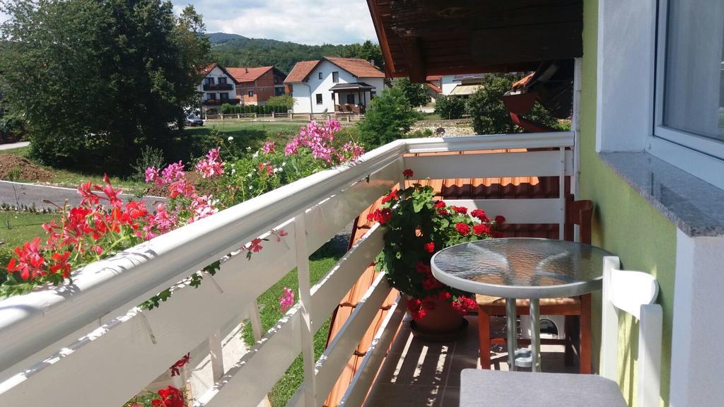 House Antonia Hotel Grabovac Kültér fotó